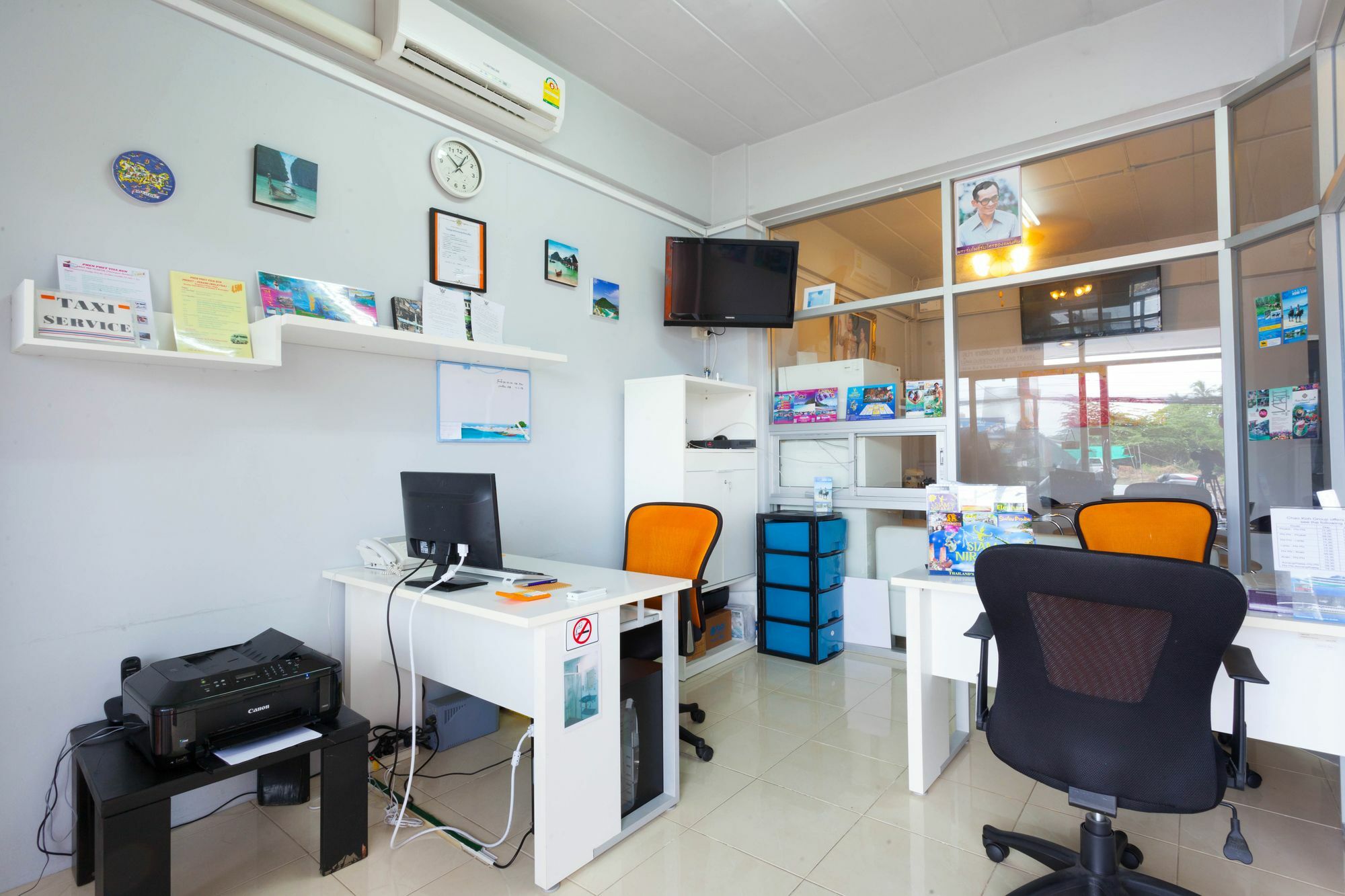 Luna Guesthouse And Travel Rawai Buitenkant foto